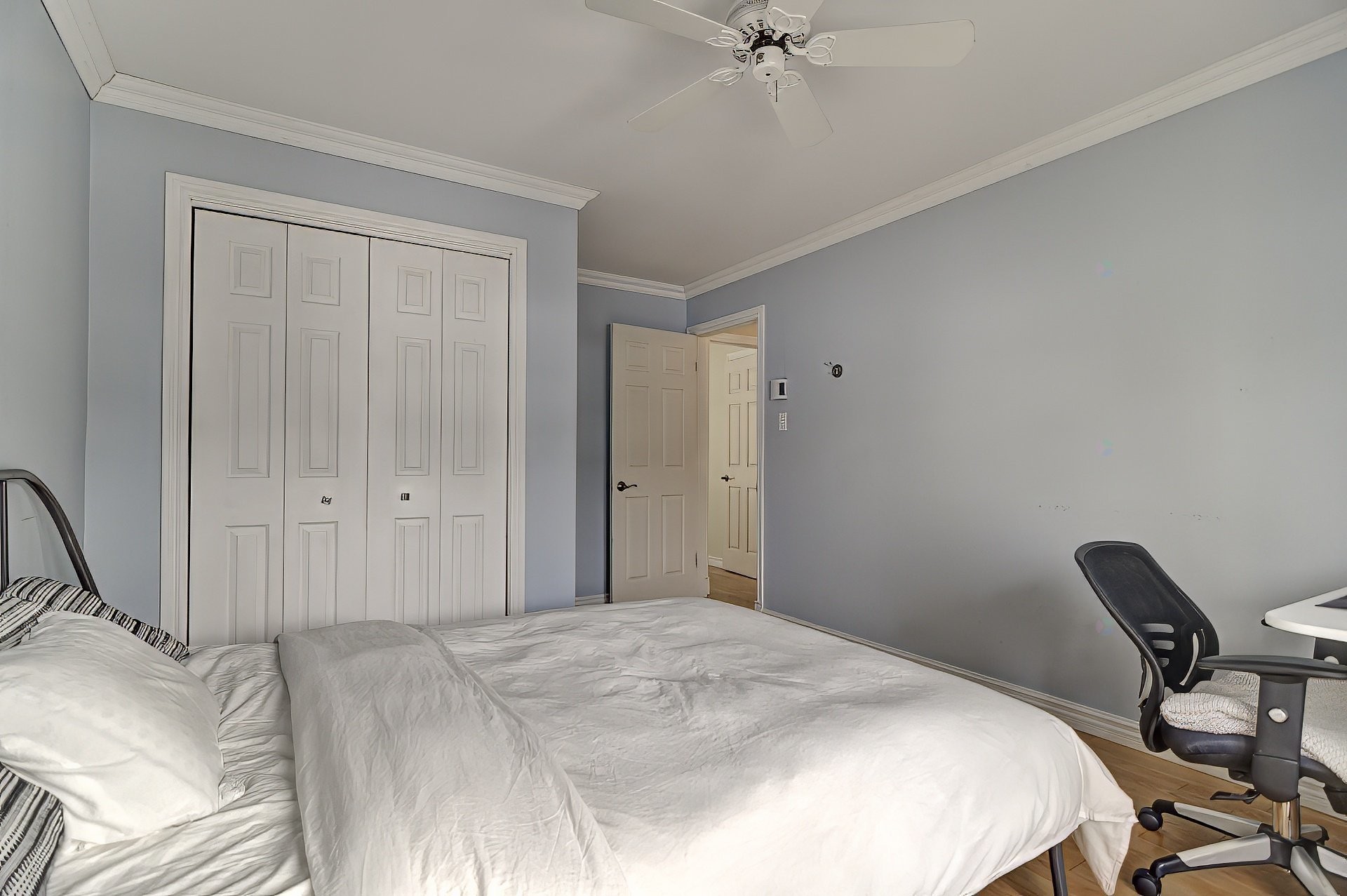 









1825


Rue Nancy

,
Brossard,




QC
J4Y2M4

