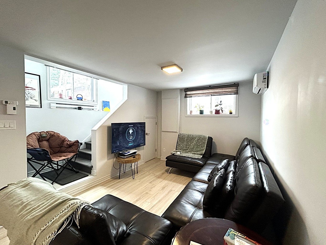 









58

 - 58A


11e Avenue

,
Sainte-Marthe-sur-le-Lac,




QC
J0N1P0

