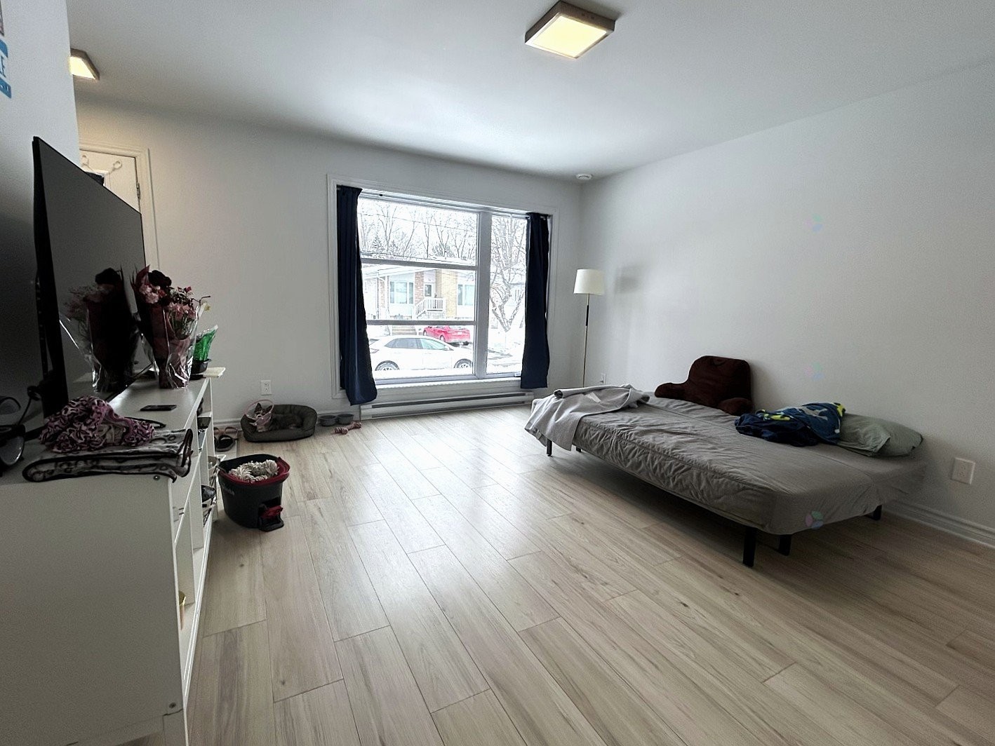 









58

 - 58A


11e Avenue

,
Sainte-Marthe-sur-le-Lac,




QC
J0N1P0

