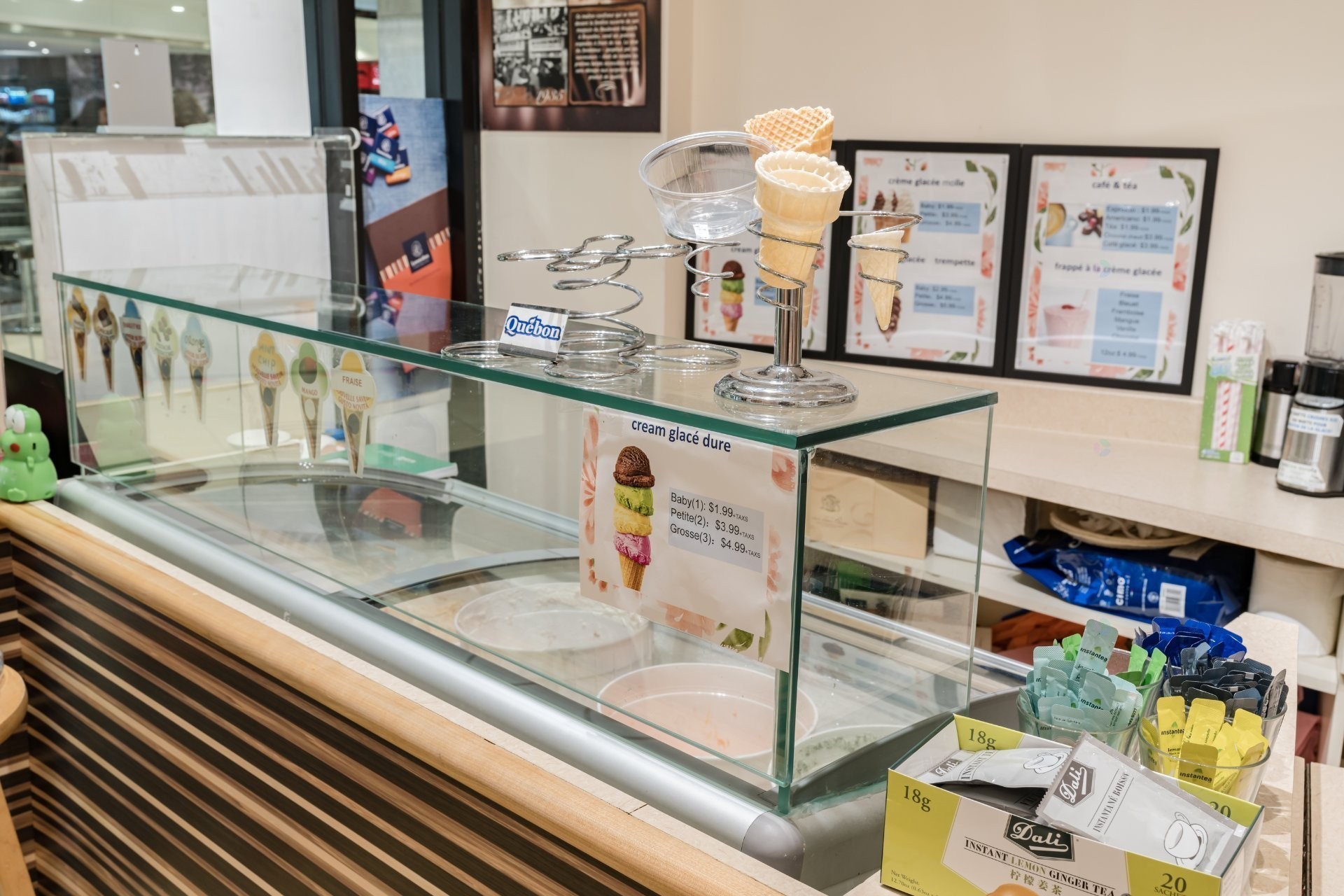 









383


Rue St-Jacques

, C123,
Montréal (Ville-Marie),




QC
H2Y1P6

