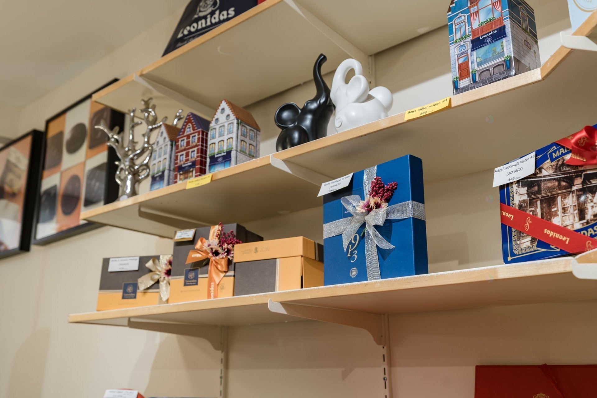 









383


Rue St-Jacques

, C123,
Montréal (Ville-Marie),




QC
H2Y1P6

