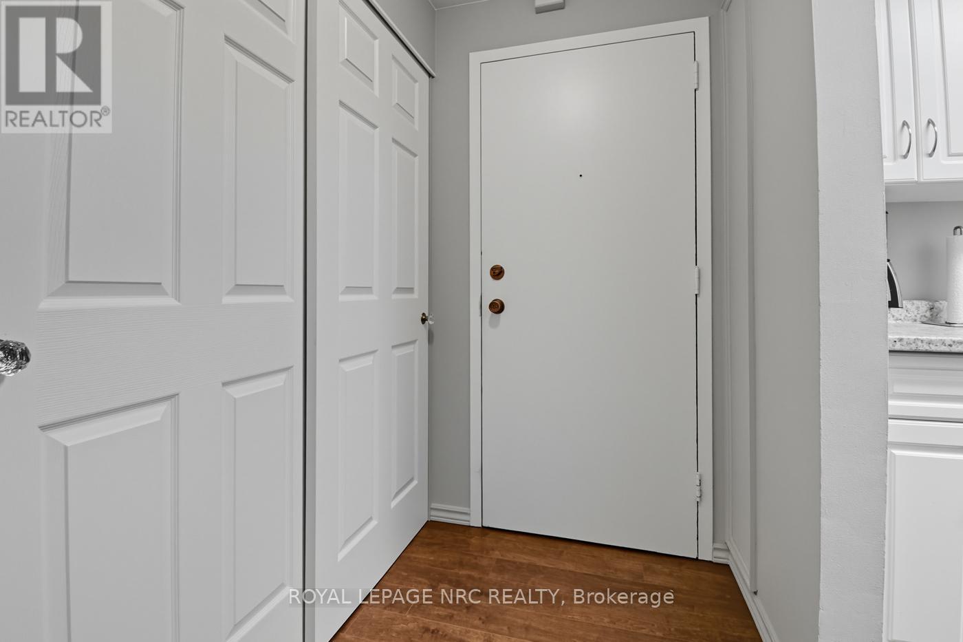 












505 - 264 GRANTHAM AVENUE

,
St. Catharines (Carlton/Bunting),




Ontario
L2M5B5

