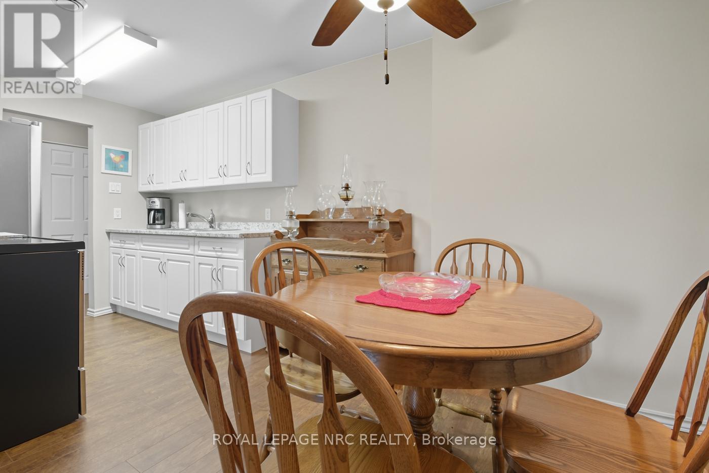 












505 - 264 GRANTHAM AVENUE

,
St. Catharines (Carlton/Bunting),




Ontario
L2M5B5

