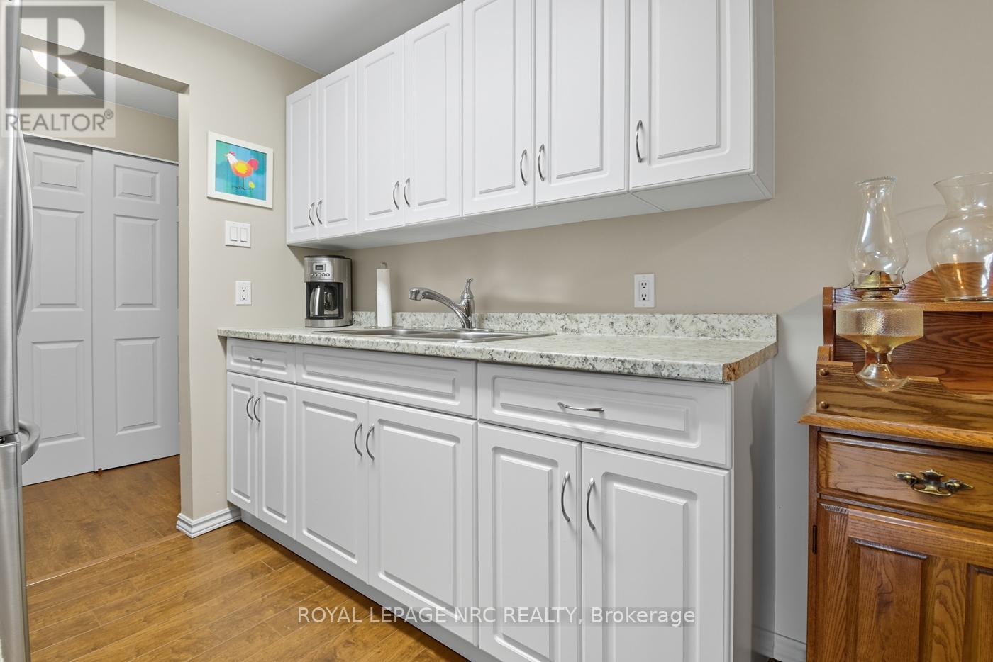 












505 - 264 GRANTHAM AVENUE

,
St. Catharines (Carlton/Bunting),




Ontario
L2M5B5

