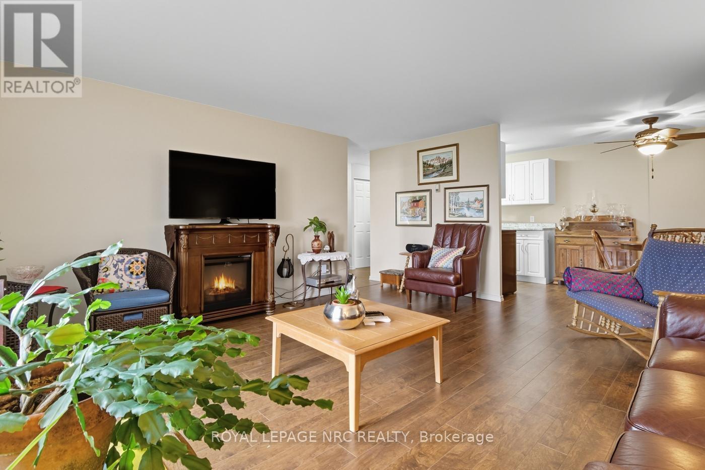 












505 - 264 GRANTHAM AVENUE

,
St. Catharines (Carlton/Bunting),




Ontario
L2M5B5

