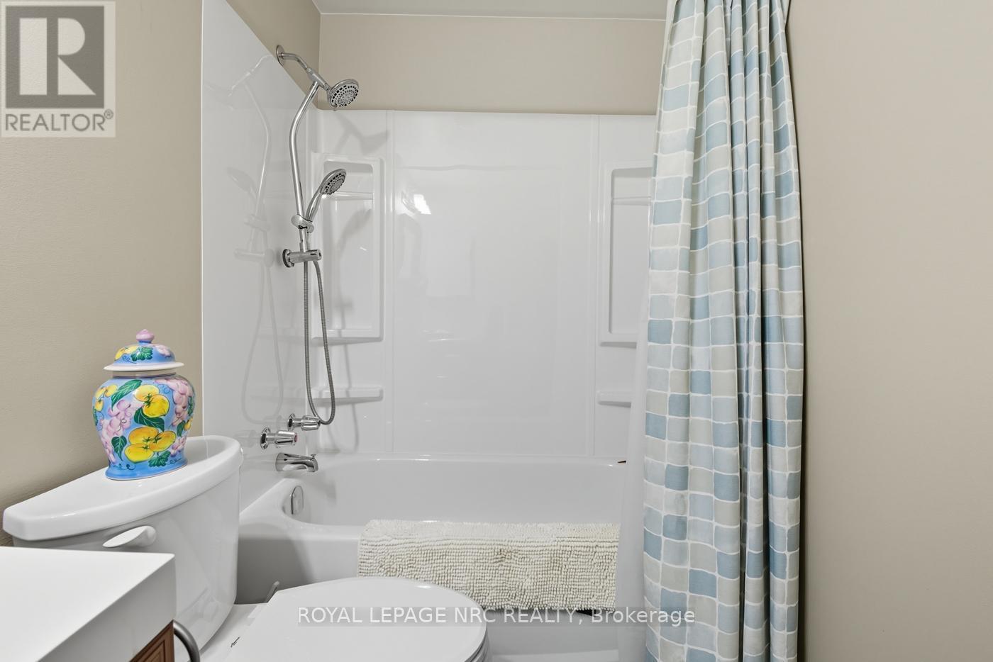 












505 - 264 GRANTHAM AVENUE

,
St. Catharines (Carlton/Bunting),




Ontario
L2M5B5

