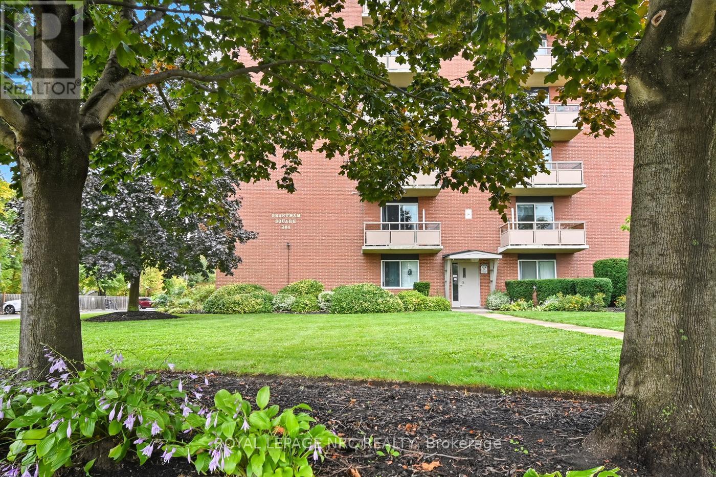 












505 - 264 GRANTHAM AVENUE

,
St. Catharines (Carlton/Bunting),




Ontario
L2M5B5

