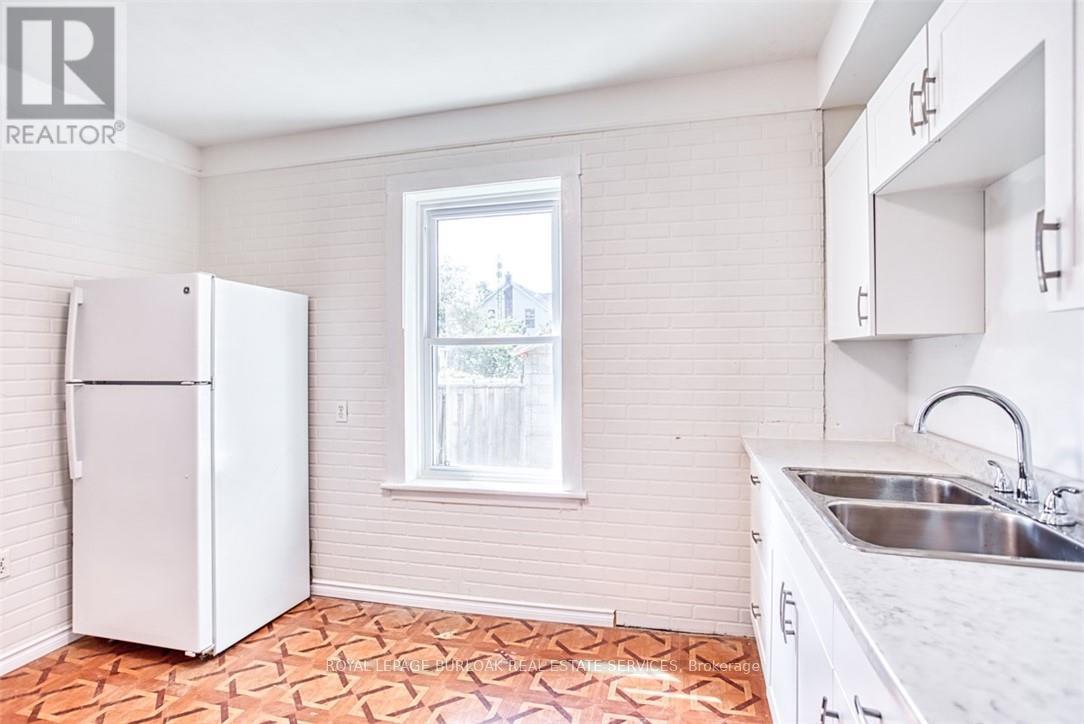 












2712 UPPER JAMES STREET

,
Hamilton,




Ontario
L0R1W0

