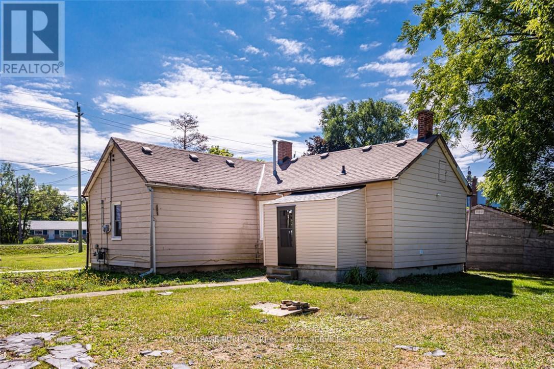












2712 UPPER JAMES STREET

,
Hamilton,




Ontario
L0R1W0

