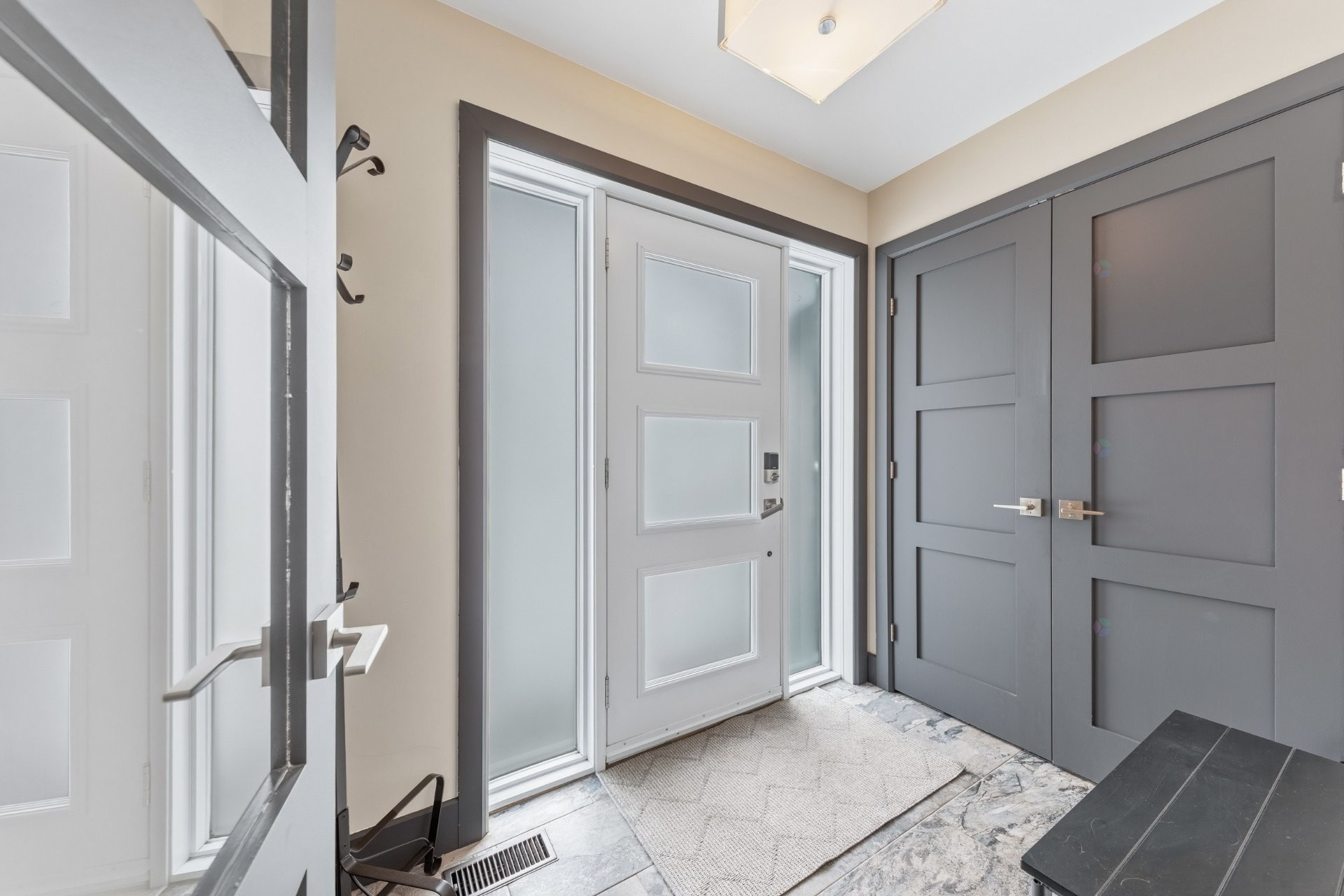 









116


Rue Gérard-Brunet

,
Saint-Jean-sur-Richelieu,




QC
J2W2B1

