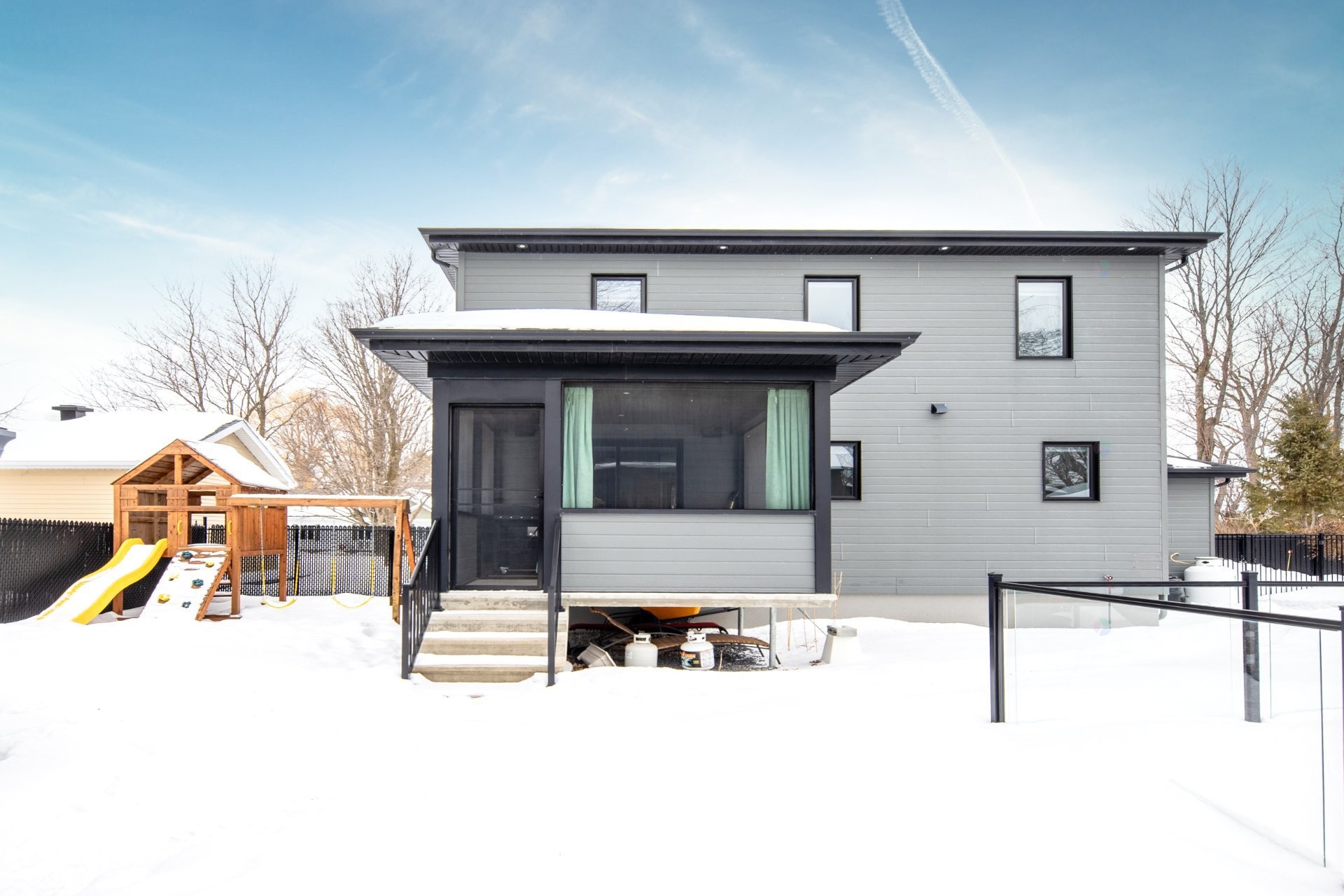 









116


Rue Gérard-Brunet

,
Saint-Jean-sur-Richelieu,




QC
J2W2B1

