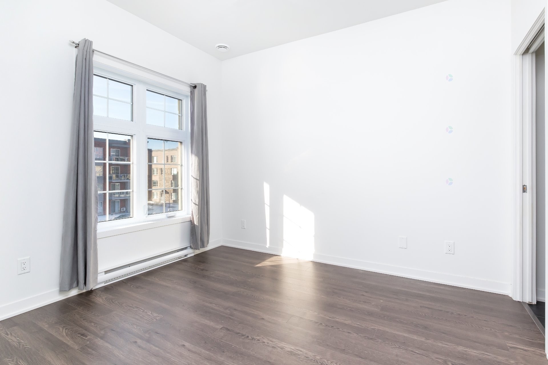 









9175


Rue Lennon

, 301,
Brossard,




QC
J4Y0S3

