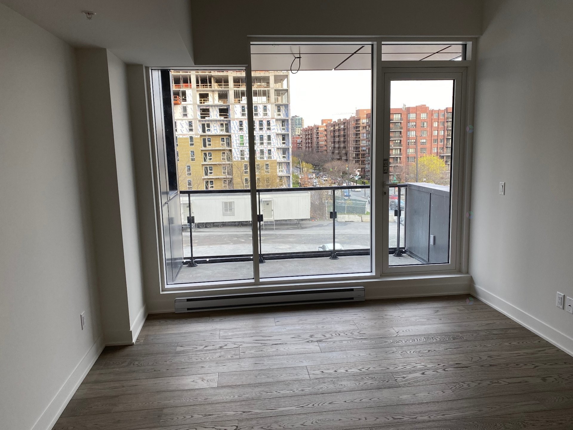 









1288


Rue St-Antoine O.

, TH5,
Montréal (Ville-Marie),




QC
H3X0C6

