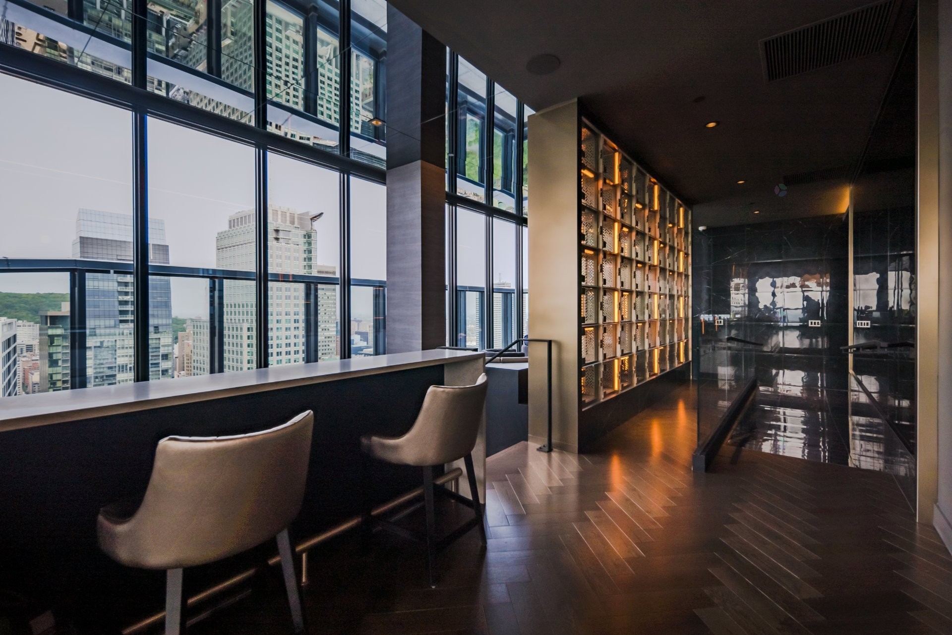 









1288


Rue St-Antoine O.

, TH5,
Montréal (Ville-Marie),




QC
H3X0C6

