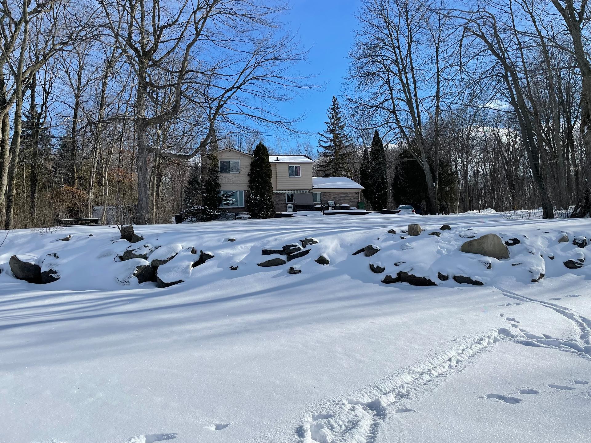 









505


Ch. Monk

,
Montréal (L'Île-Bizard/Sainte-Geneviève),




QC
H9E1B1

