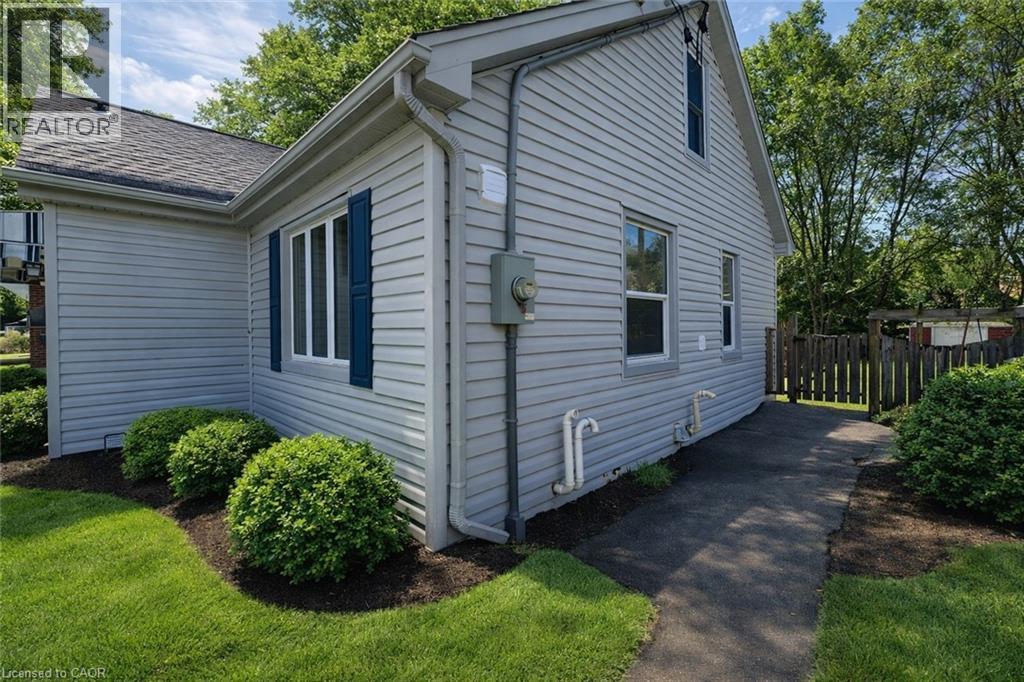 












168 FIFTH Avenue Unit# 2

,
Kitchener,




Ontario
N2C1P7

