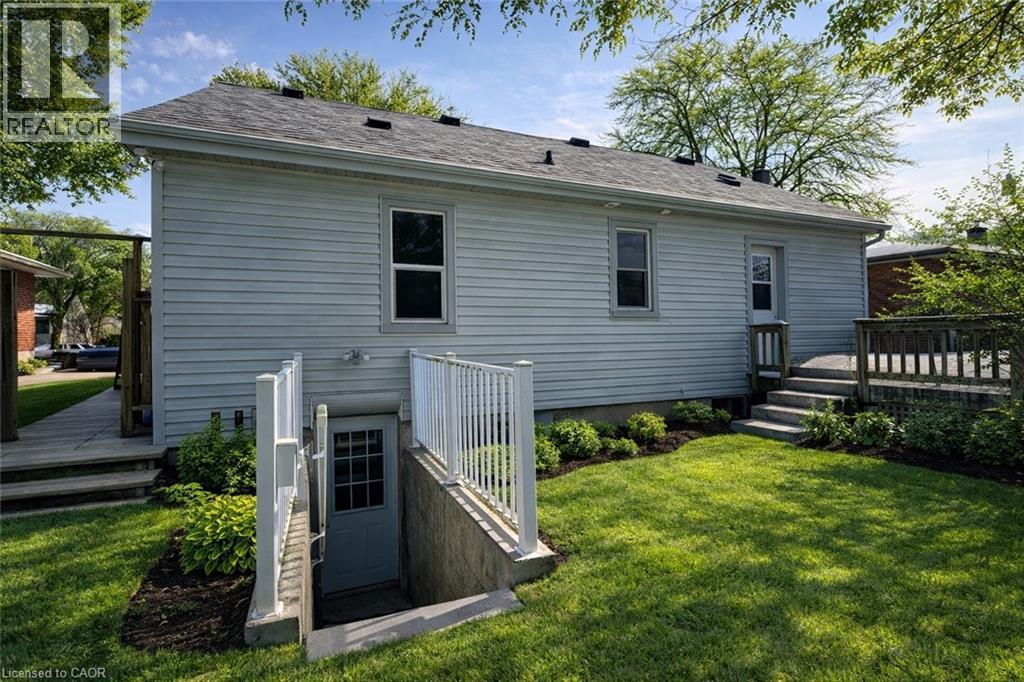 












168 FIFTH Avenue Unit# 2

,
Kitchener,




Ontario
N2C1P7

