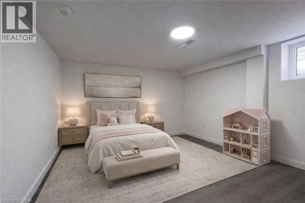 












168 FIFTH Avenue Unit# 2

,
Kitchener,




Ontario
N2C1P7

