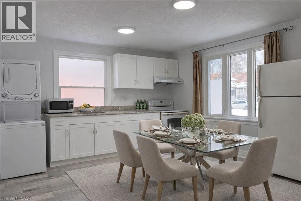 












168 FIFTH Avenue Unit# 1

,
Kitchener,




Ontario
N2C1P7

