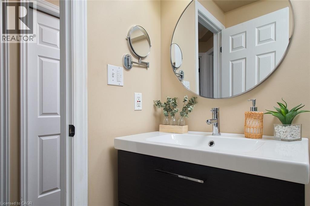 












511 VICTORIA Road N

,
Guelph,




Ontario
N1E0G5

