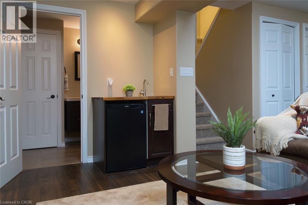 












511 VICTORIA Road N

,
Guelph,




Ontario
N1E0G5

