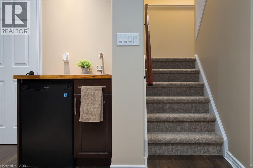 












511 VICTORIA Road N

,
Guelph,




Ontario
N1E0G5

