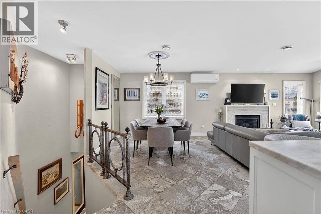 












11 PEEL Street

,
St. Catharines,




Ontario
L2N5A2

