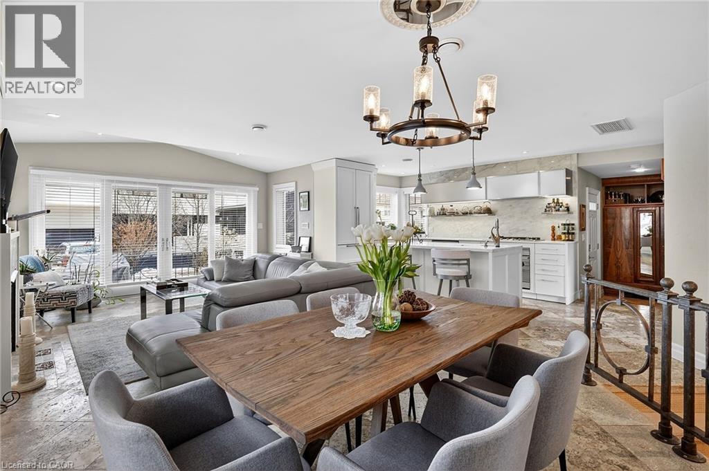 












11 PEEL Street

,
St. Catharines,




Ontario
L2N5A2

