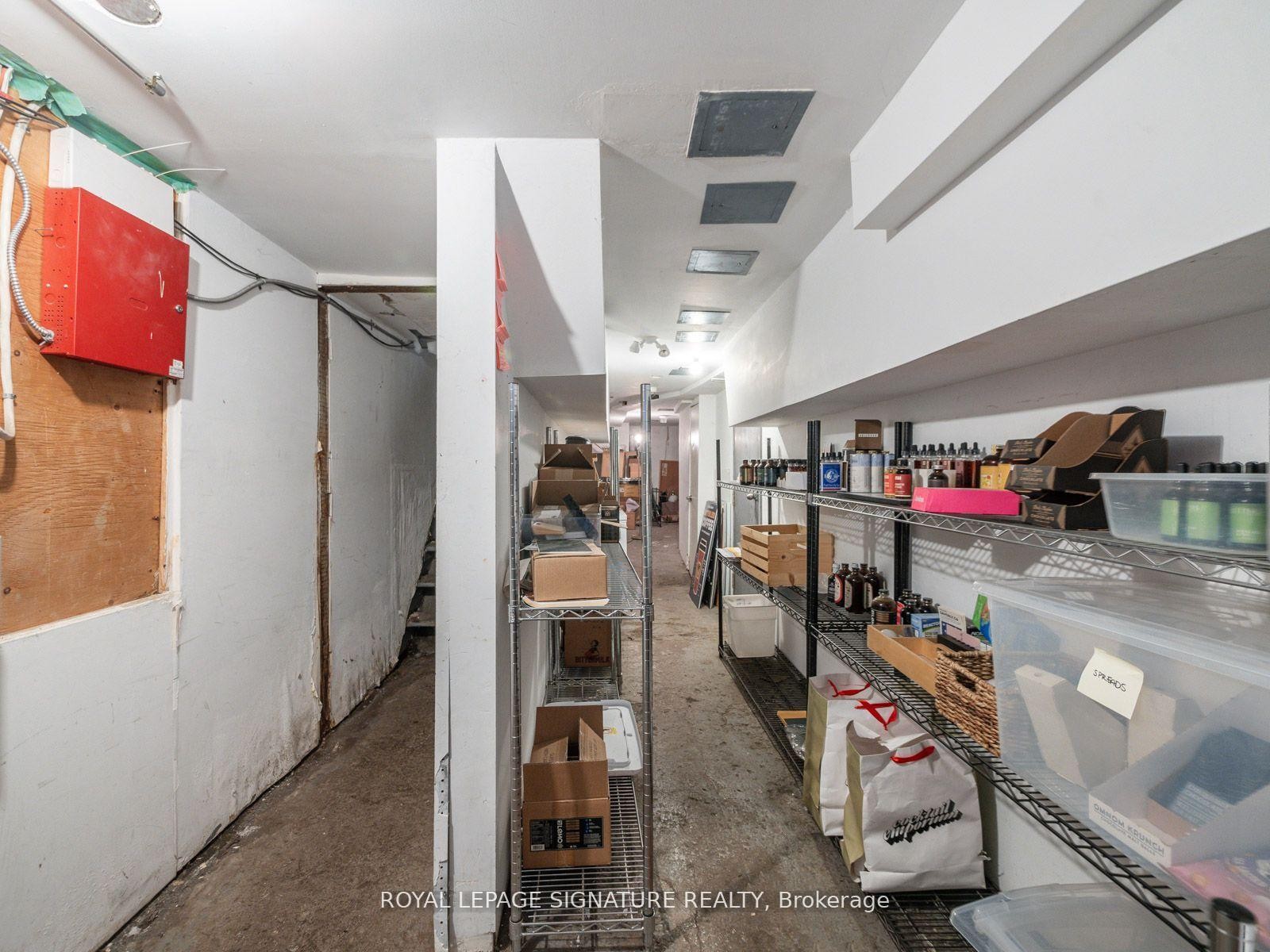 









725


Dovercourt

Road,
Toronto,




ON
M6H 2W7

