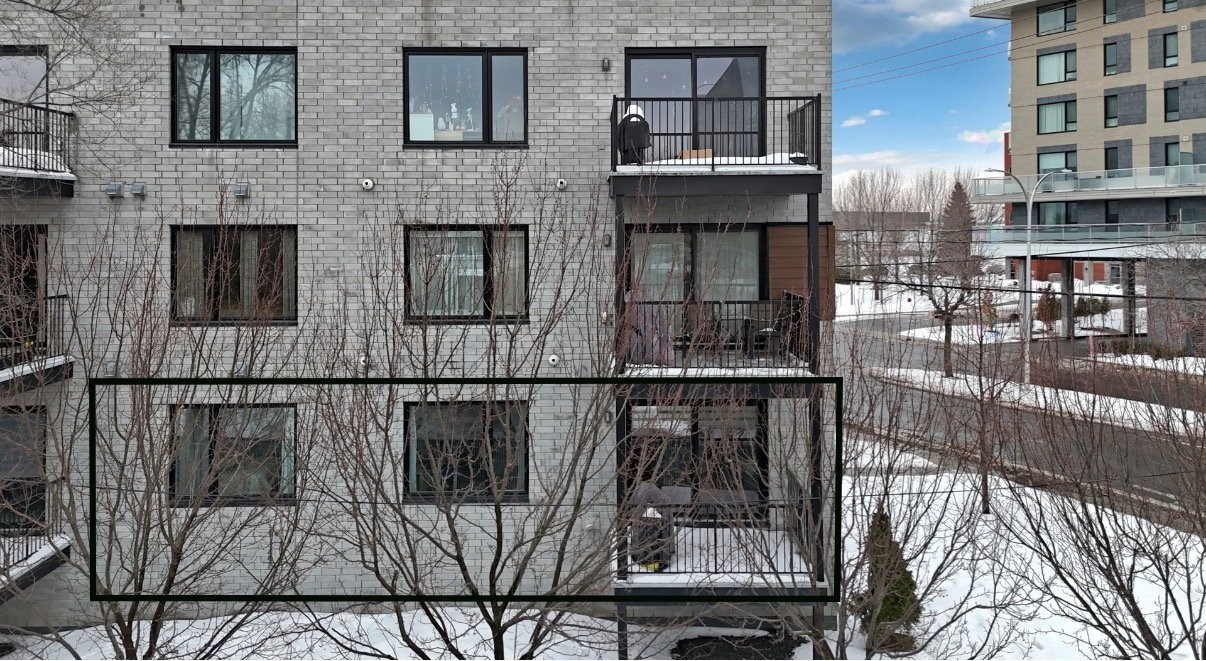 









1030


Rue St-Laurent O.

, 102,
Longueuil (Le Vieux-Longueuil),




QC
J4K1C8

