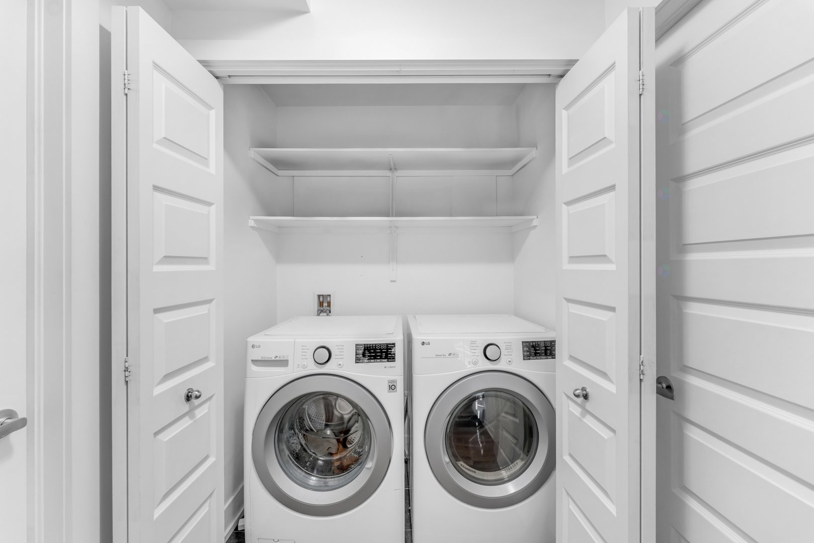 









1030


Rue St-Laurent O.

, 102,
Longueuil (Le Vieux-Longueuil),




QC
J4K1C8

