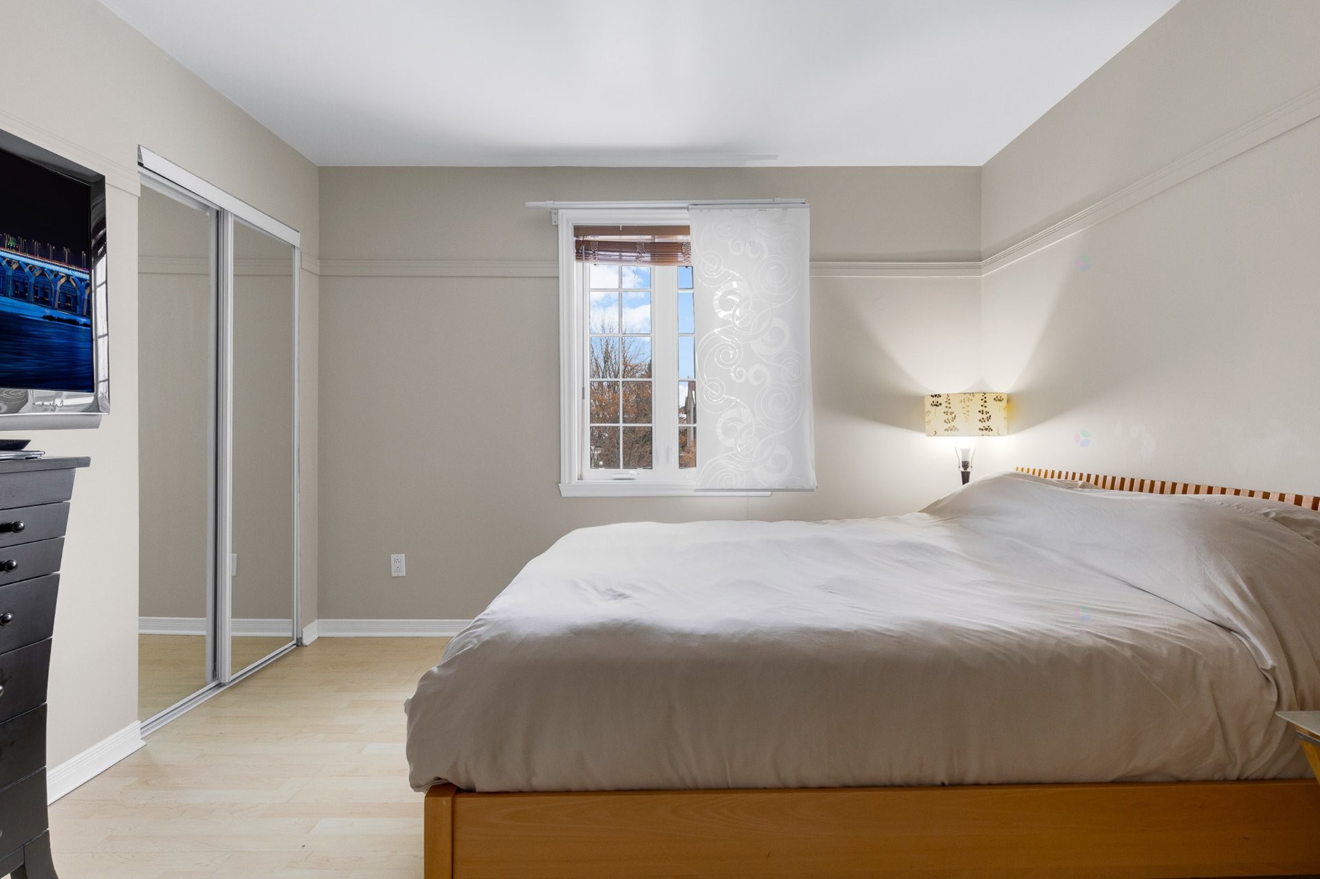 









248


Rue Hebert

,
Dollard-des-Ormeaux,




QC
H9A3B4

