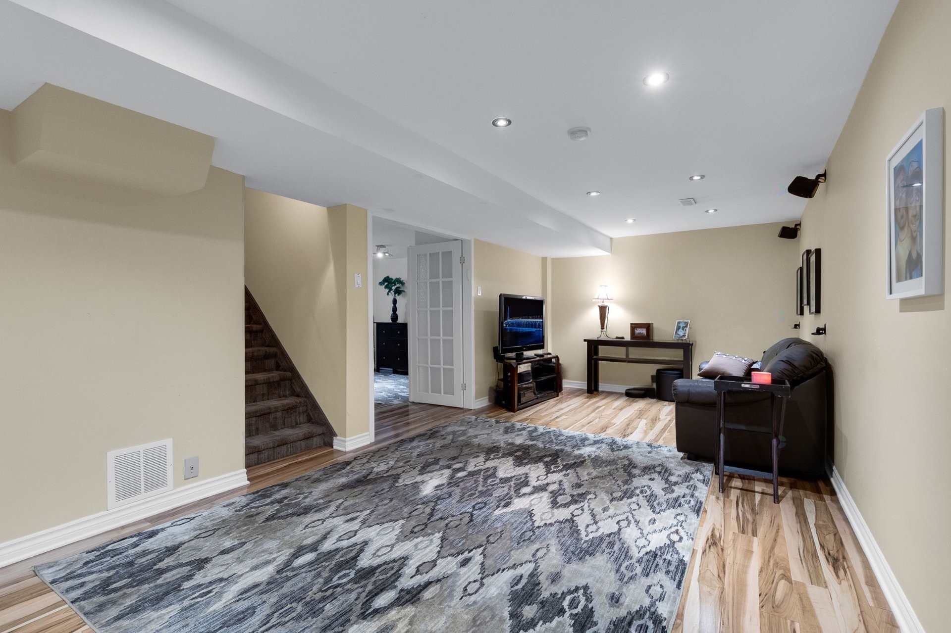 









248


Rue Hebert

,
Dollard-des-Ormeaux,




QC
H9A3B4

