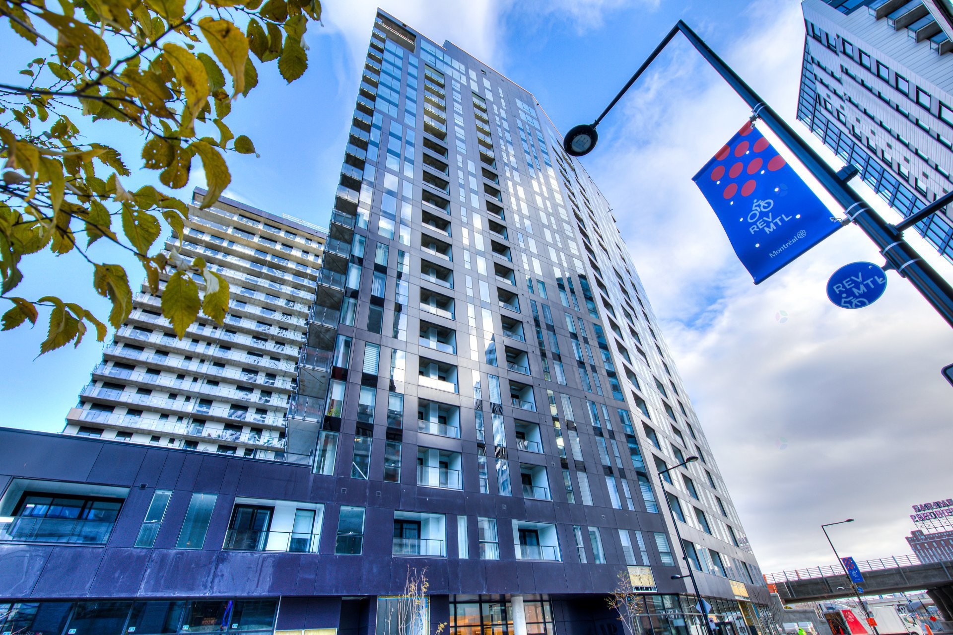 









101


Rue Peel

, 1702,
Montréal (Le Sud-Ouest),




QC
H3C0Y1

