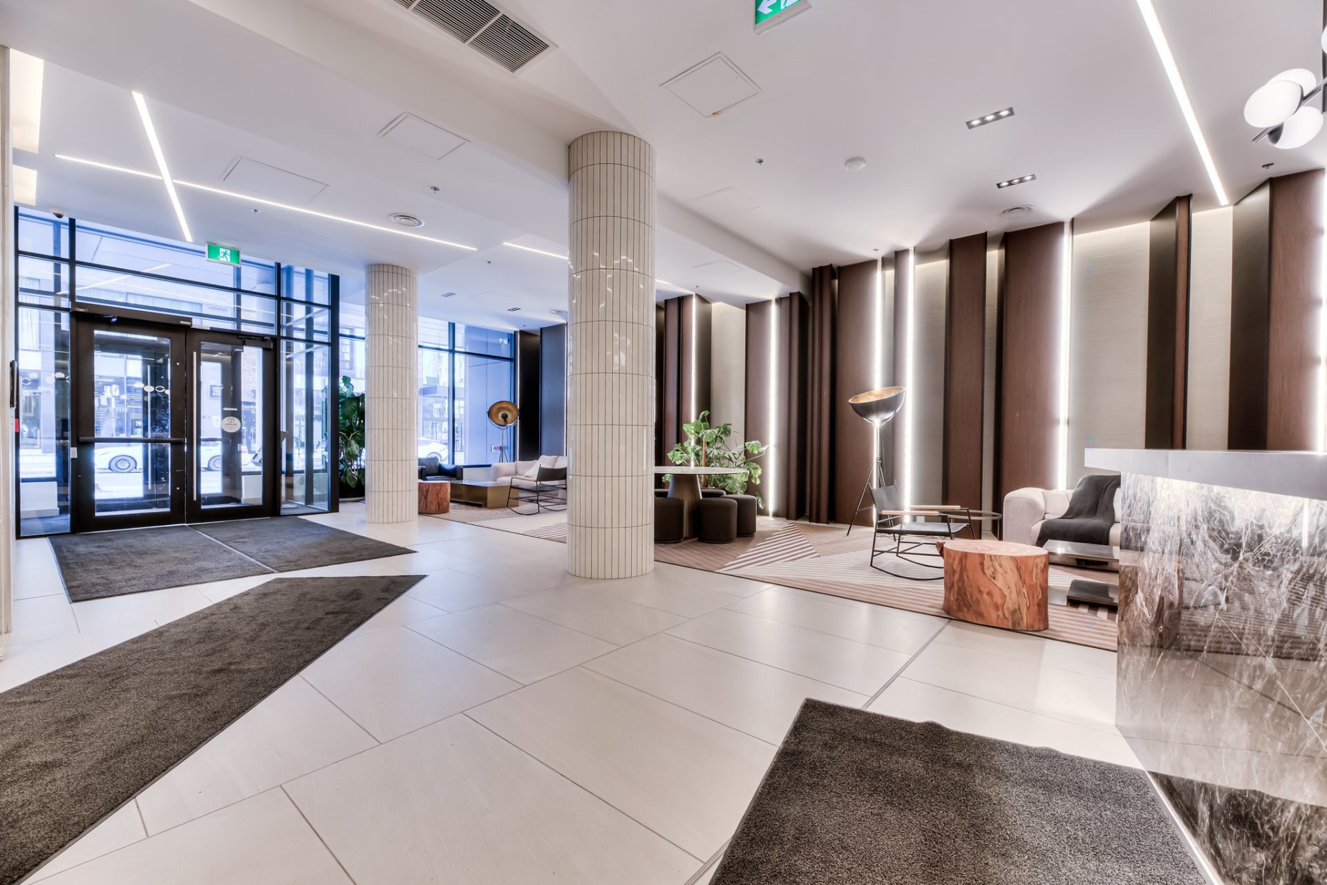 









101


Rue Peel

, 1702,
Montréal (Le Sud-Ouest),




QC
H3C0Y1

