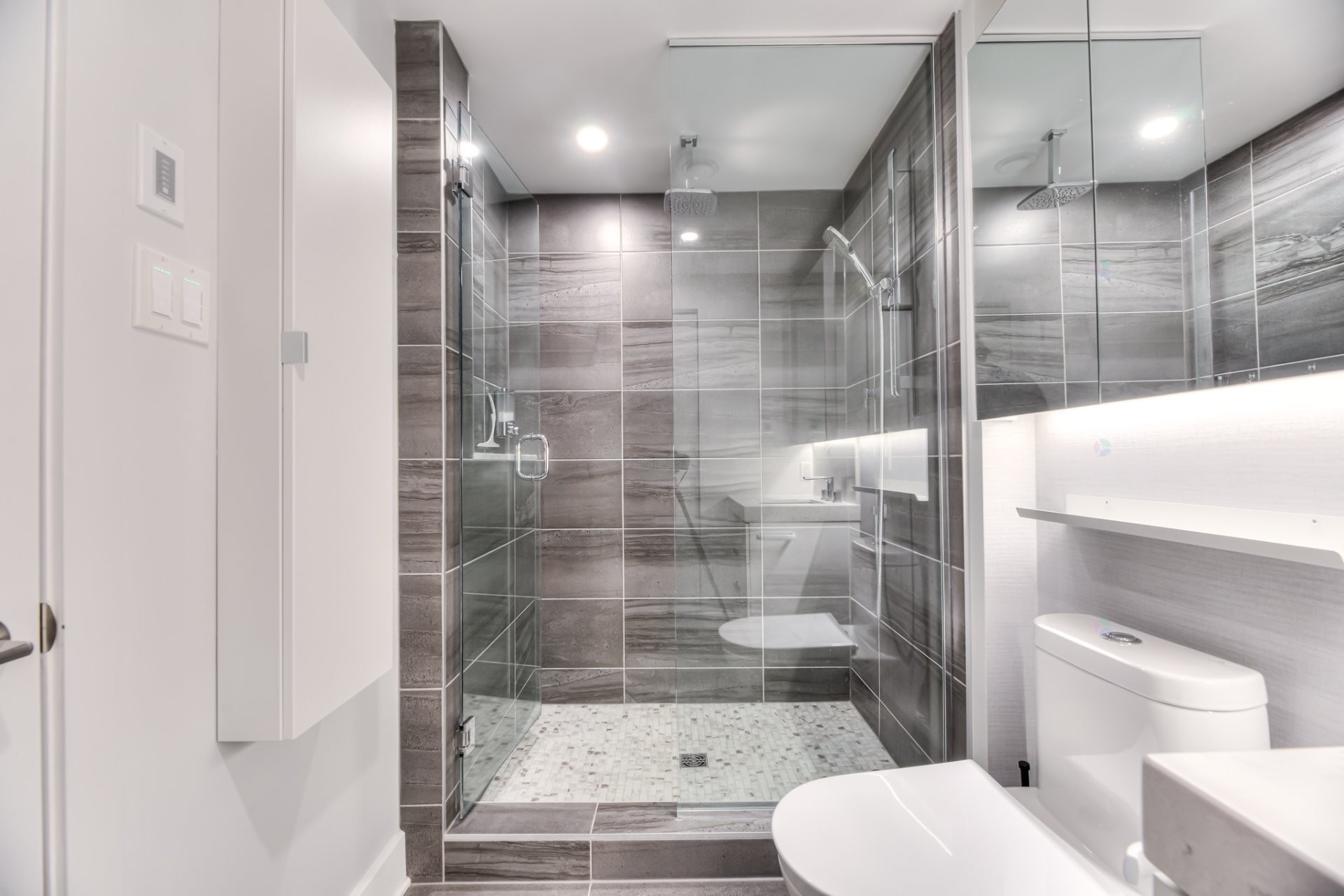 









101


Rue Peel

, 1702,
Montréal (Le Sud-Ouest),




QC
H3C0Y1

