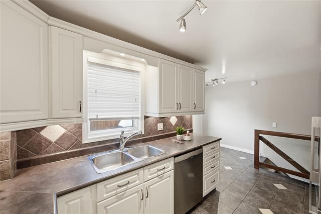 









615


Stradbrook

AVE,
Winnipeg,




MB
R3L 0K3

