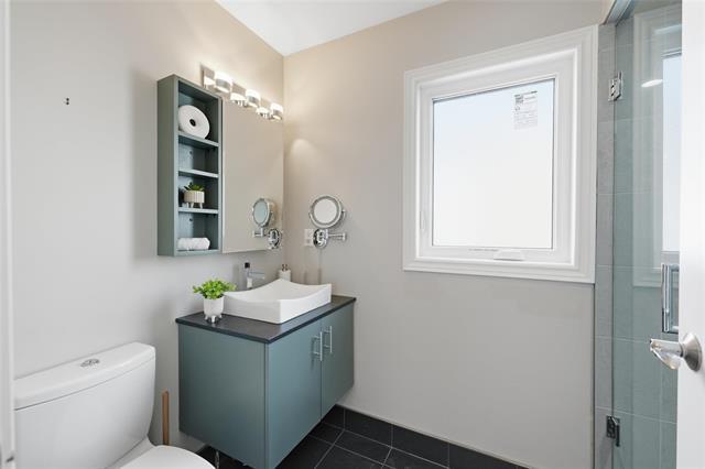 









615


Stradbrook

AVE,
Winnipeg,




MB
R3L 0K3

