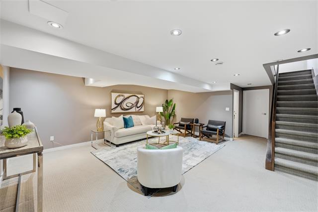 









615


Stradbrook

AVE,
Winnipeg,




MB
R3L 0K3

