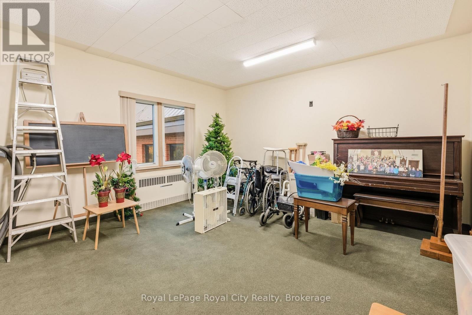 












131 FLAX MILL DRIVE

,
Woolwich,




Ontario
N0B1N0

