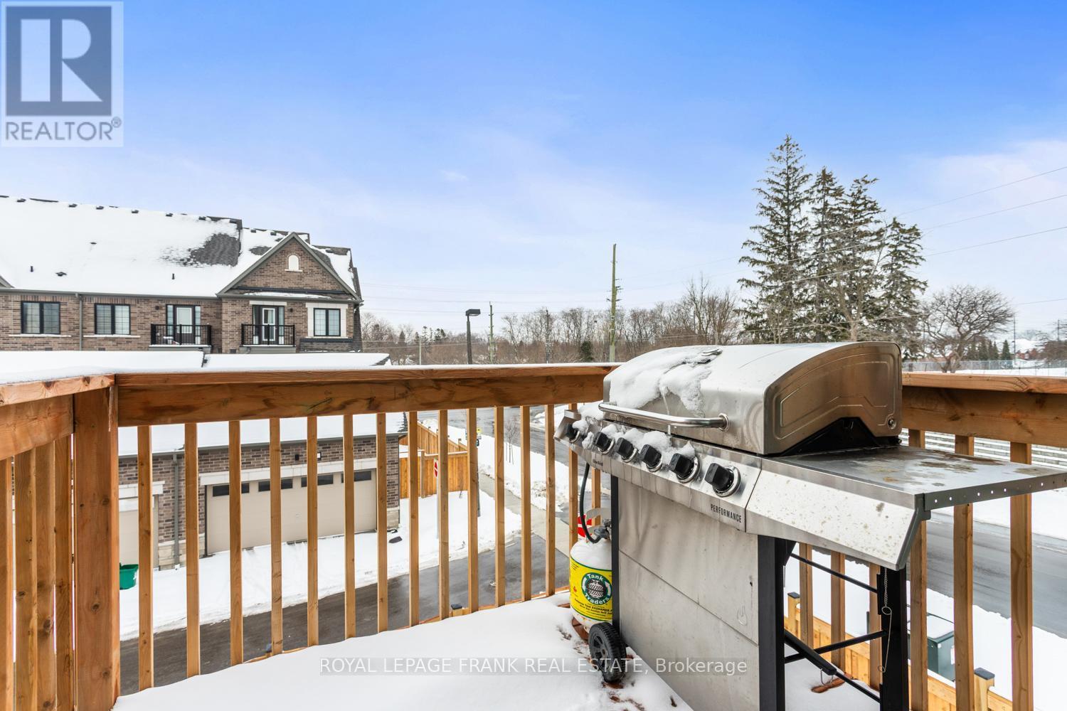 












58 SELFRIDGE WAY

,
Whitby (Downtown Whitby),




Ontario
L1N0N9

