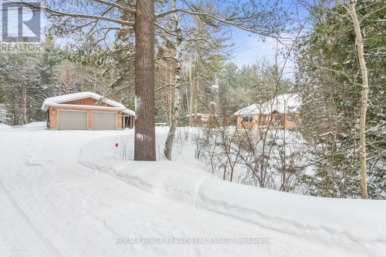 












5 REGENT STREET

,
Georgina (Pefferlaw),




Ontario
L0E1N0

