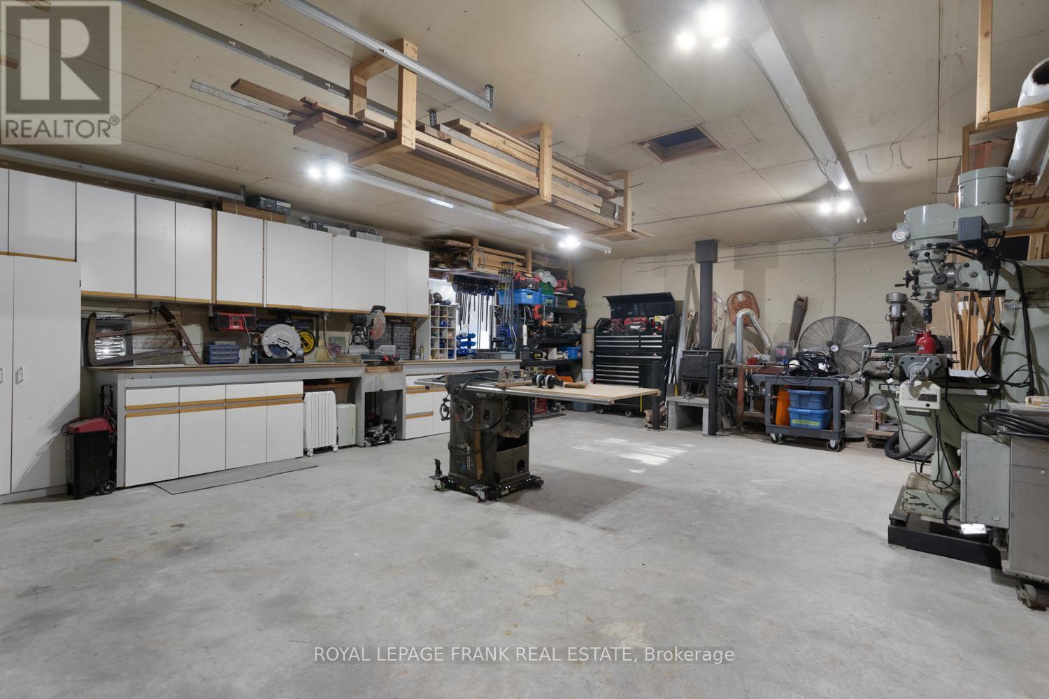 












5 REGENT STREET

,
Georgina (Pefferlaw),




Ontario
L0E1N0

