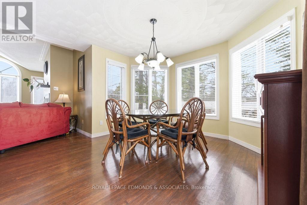 












104 BECKETT VIEW DRIVE

,
Laurentian Valley,




Ontario
K8A6W2

