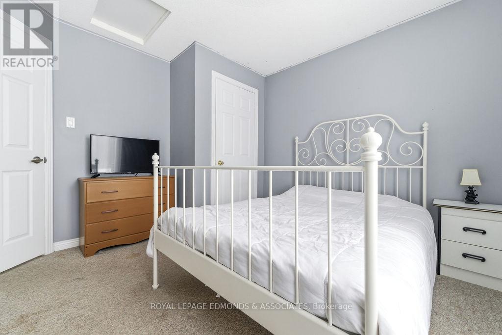 












104 BECKETT VIEW DRIVE

,
Laurentian Valley,




Ontario
K8A6W2

