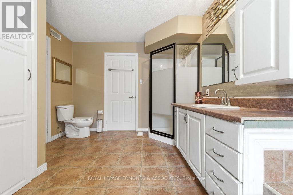 












104 BECKETT VIEW DRIVE

,
Laurentian Valley,




Ontario
K8A6W2

