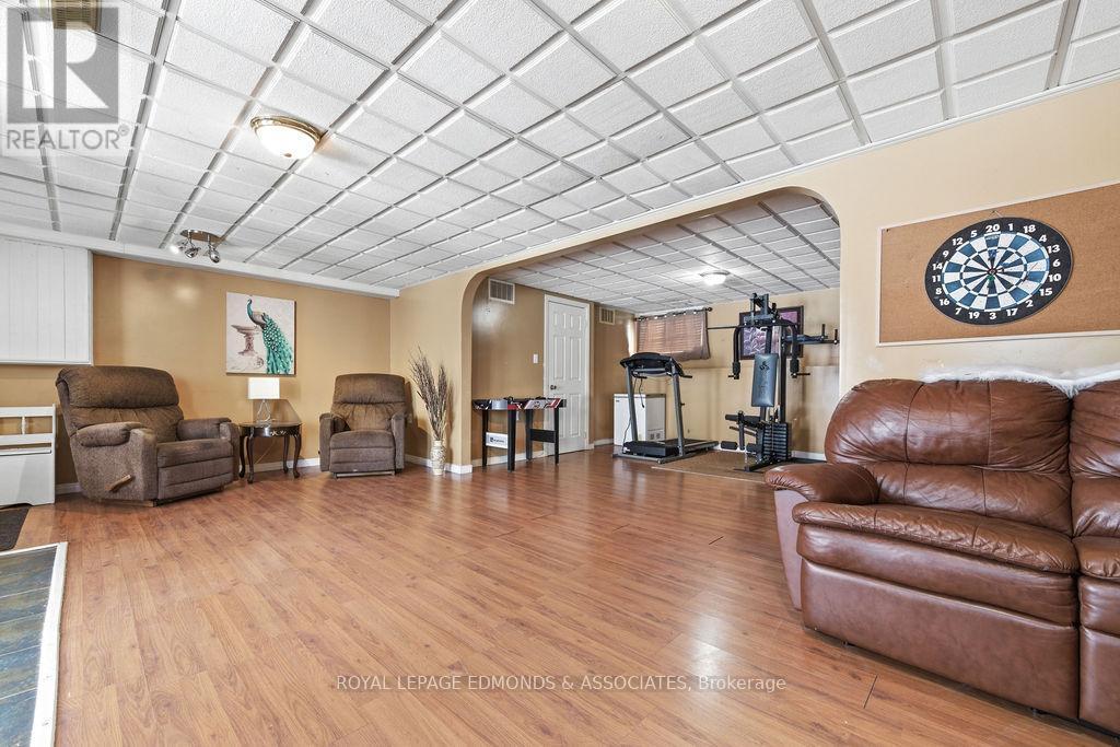 












104 BECKETT VIEW DRIVE

,
Laurentian Valley,




Ontario
K8A6W2

