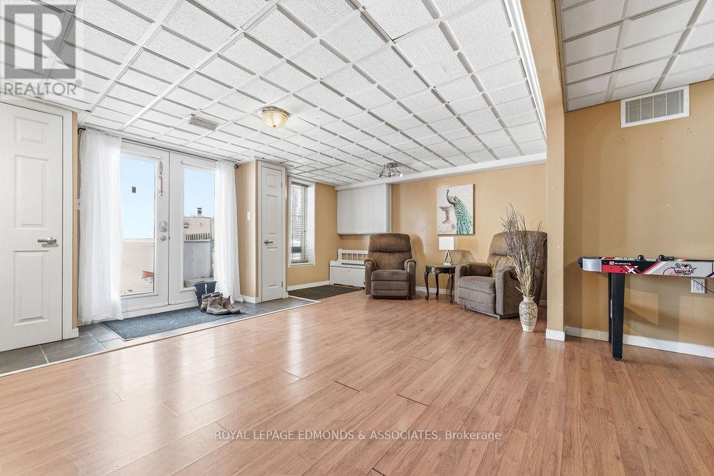 












104 BECKETT VIEW DRIVE

,
Laurentian Valley,




Ontario
K8A6W2

