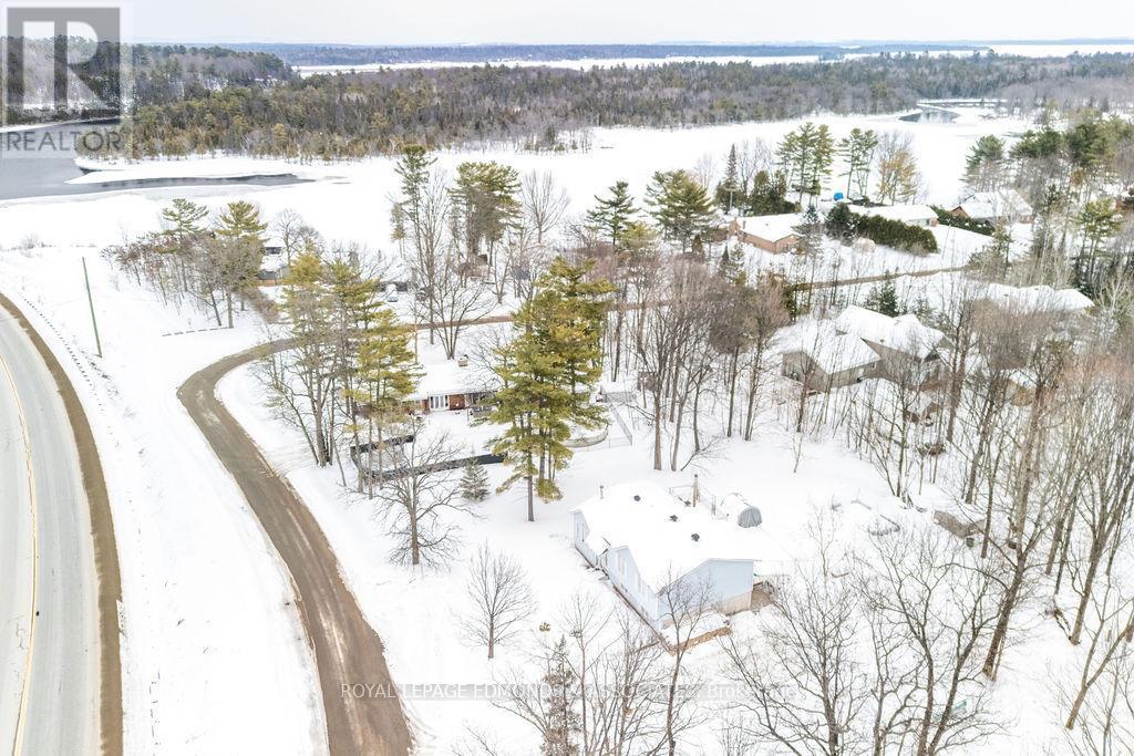 












104 BECKETT VIEW DRIVE

,
Laurentian Valley,




Ontario
K8A6W2

