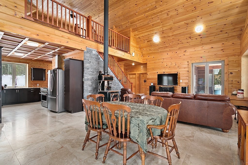 









488


Lac Sauriol

,
Waltham,




QC
J0X3H0

